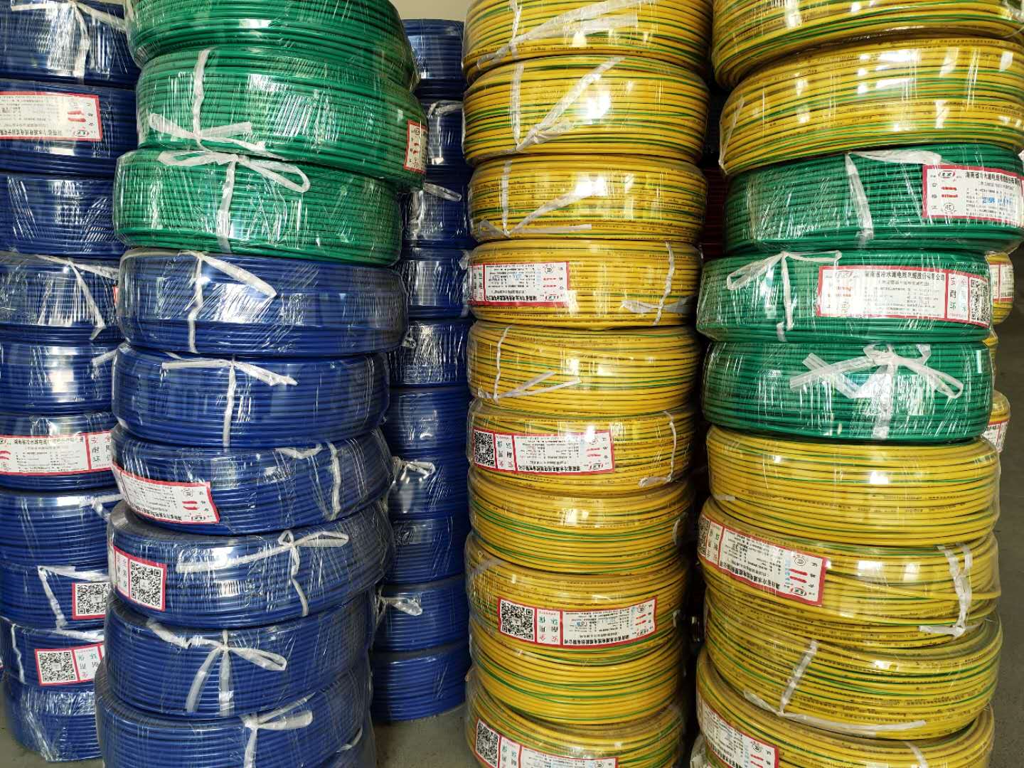 湖南冷線(xiàn)-銅芯聚乙烯絕緣電線(xiàn)